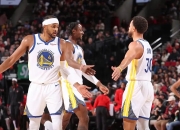 勇士三巨头联手，连续三场30+得分突破，连续三场30+冲击季后赛！