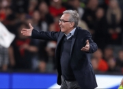 关于热那亚后卫遭受伤病困扰，球队防线面临考验的信息